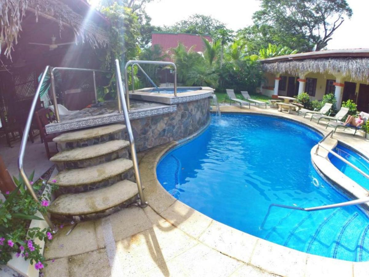 קאריו Hotel Esperanza מראה חיצוני תמונה